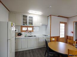 Gyul House