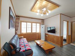 Gyul House
