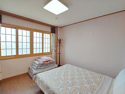 Gyul House