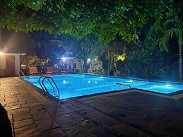 Jungle Safari Resort