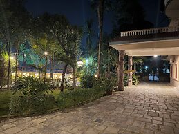 Jungle Safari Resort