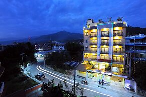 Hotel Queens Park