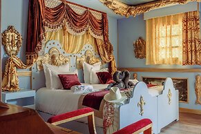 Hotel Pirates World