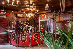 Hotel Pirates World