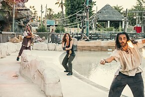 Hotel Pirates World