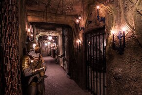 Hotel Pirates World