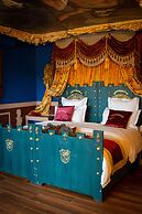 Hotel Pirates World