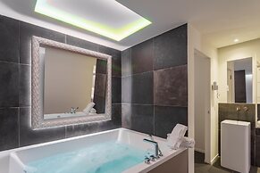 CHARLIE HOTEL Charme & Comfort