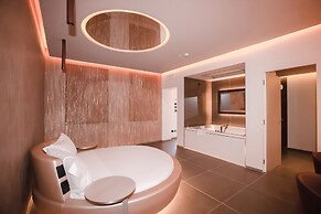 CHARLIE HOTEL Charme & Comfort