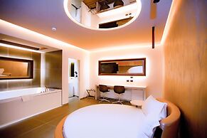 CHARLIE HOTEL Charme & Comfort