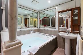 CHARLIE HOTEL Charme & Comfort