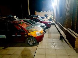 Islambek Hotel & Travel