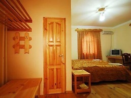 Islambek Hotel & Travel