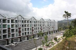 Cameron Strawberry Residence