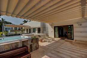 Villa Unica by Playa Moments