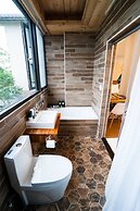 Sunny Stream Villa