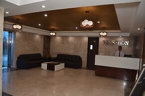 Hide Away Suites