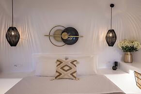 Virginia's Cave Villas