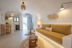 Virginia's Cave Villas
