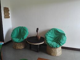 Sunbird Backpackers