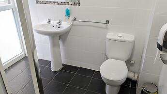 International Inn - Hostel