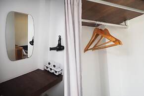 Nanan House Hostel