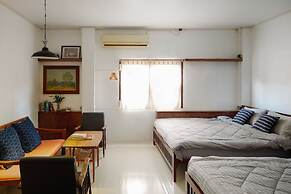 Nanan House Hostel