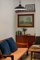 Nanan House Hostel