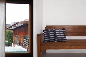 Nanan House Hostel