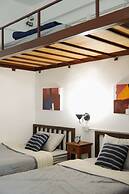 Nanan House Hostel