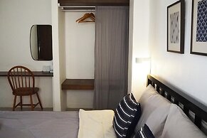 Nanan House Hostel