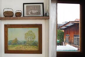 Nanan House Hostel