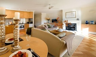 Lakeside Suites 1