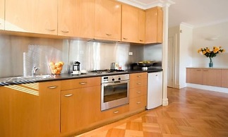 Lakeside Suites 1