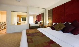 Lakeside Suites 1