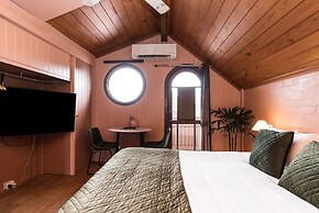 Aquarius Backpacker Resort