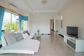 June Pool Villa