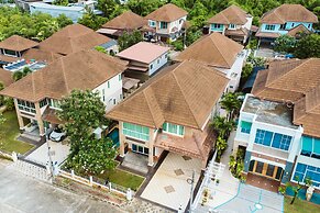 June Pool Villa