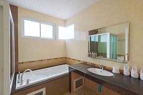 June Pool Villa