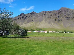 Hali Country Hotel
