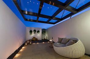 LA VIE Hotel