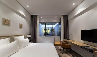 LA VIE Hotel