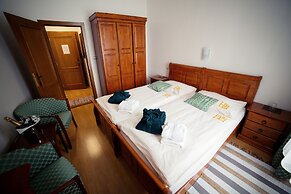 Hotel Bristol