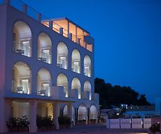 Est Hotel
