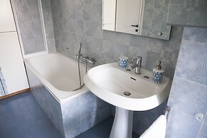 Alessia's Flat - Bright and Spacious