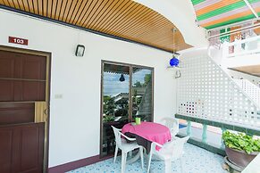 Rabbit Mansion Patong Hotel