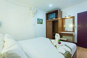 Rabbit Mansion Patong Hotel