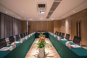 Jingtang Ramada Encore Hotel