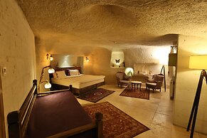 Demisos Caves The Hotel