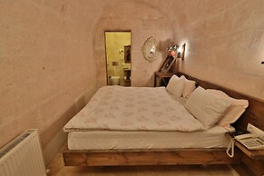 Demisos Caves The Hotel